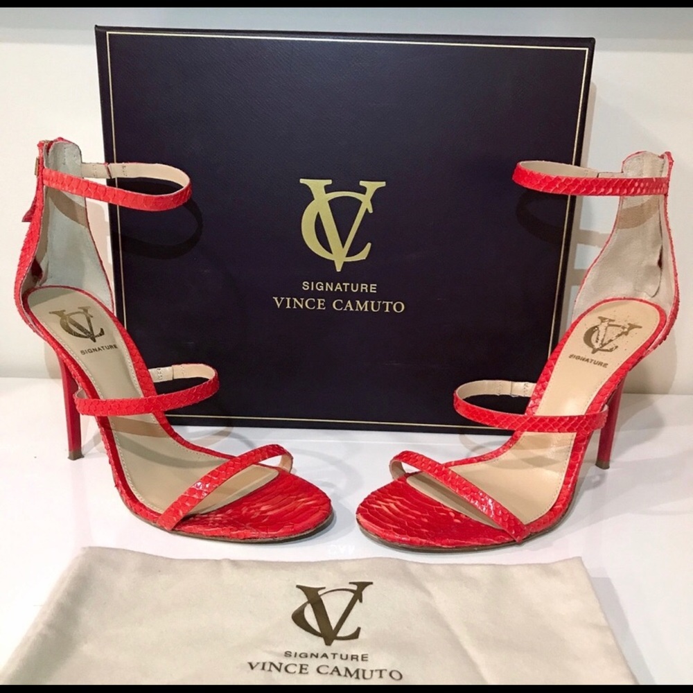 💥SOLD💥VC Signature Edition Snakeskin Sandals